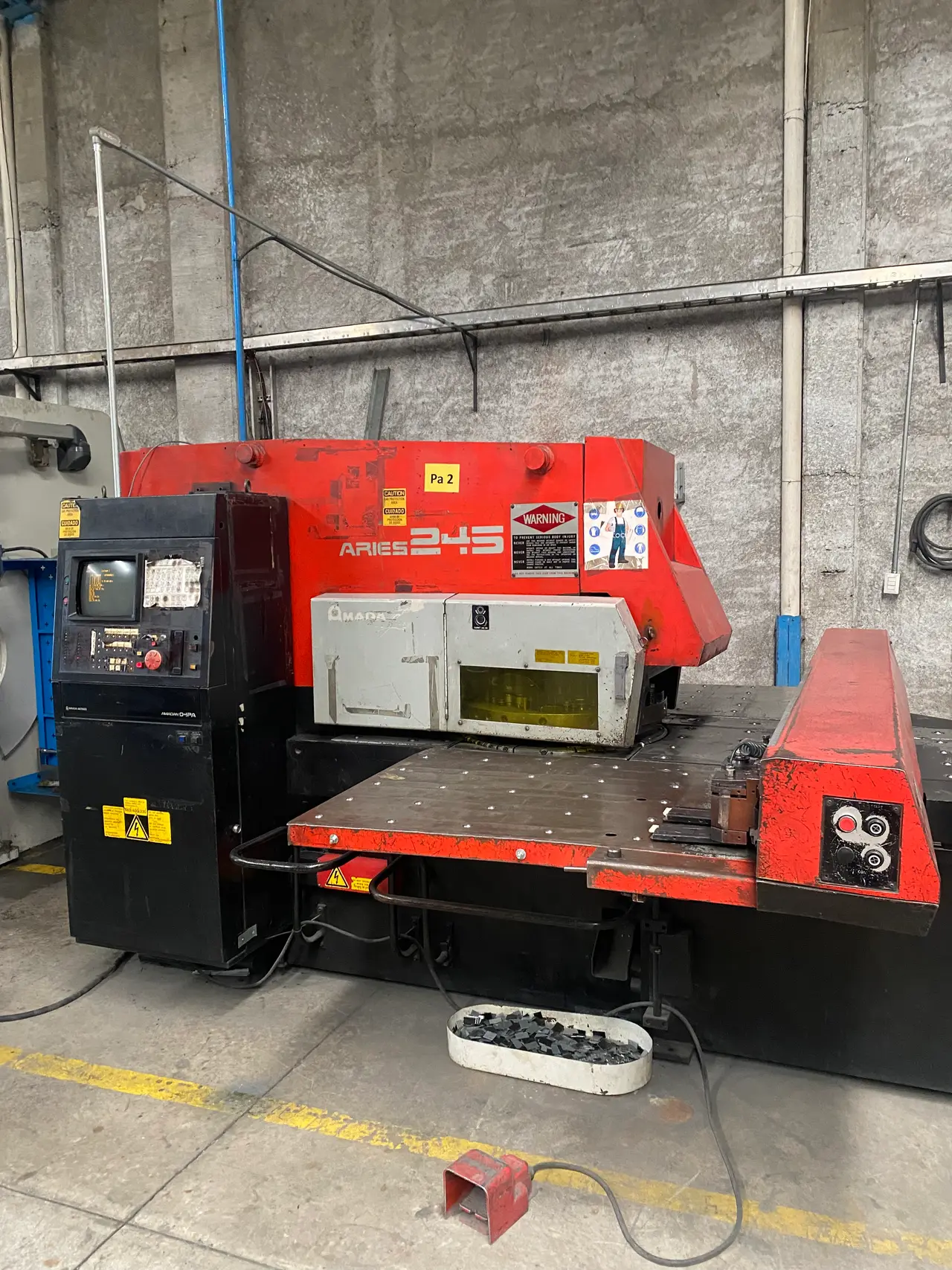 Punzonadora CNC de torreta